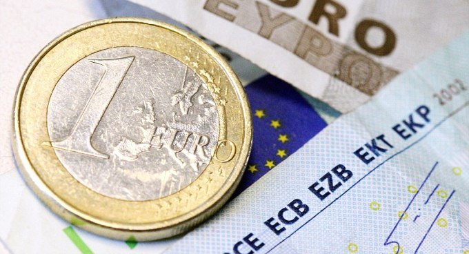 Forcimi i lekut pakesoi me 253 mln euro depozitat ne valute